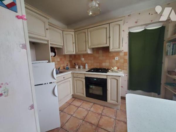 A SAISIR ! Maison à Vendre à Guéret (23000) en Creuse (23) comprenant : 

- Un sous-sol de ga...
