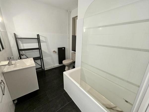Grand Studio  MARSEILLE 1ER ARRONDISSEMENT (13) Balcon
