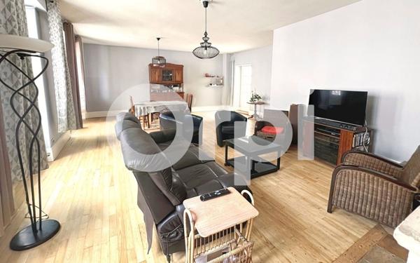 Maison à vendre    5 pièces • 203,05 m2 Crépy-en-Valois
