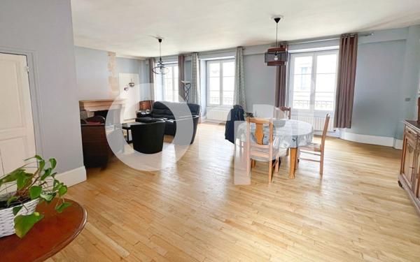 Maison à vendre    5 pièces • 203,05 m2 Crépy-en-Valois