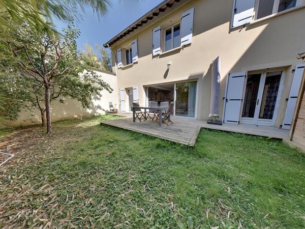 Maison coup de coeur - 8 pièces de 180 m2 en centre-ville