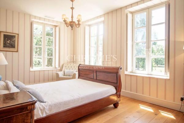 L’Élégante Propriété Riveraine Lotus Lily – Avec Jetée Privée