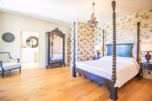 L’Élégante Propriété Riveraine Lotus Lily – Avec Jetée Privée