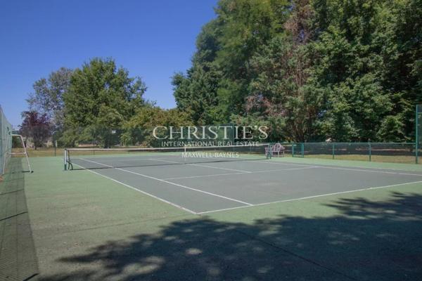 L’Élégante Propriété Riveraine Lotus Lily – Avec Jetée Privée