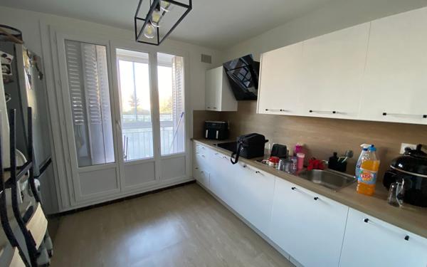 Appartement à vendre    4 pièces • 75,24 m2 Le Pont-de-Claix