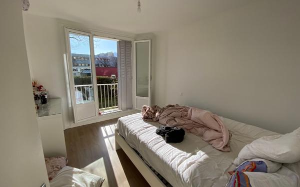 Appartement à vendre    4 pièces • 75,24 m2 Le Pont-de-Claix