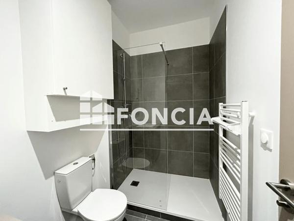 Location Appartement 2 pièces 46.6 m² - 72 BOULEVARD DU PRESIDENT CARNOT, APT 004 Agen 47000