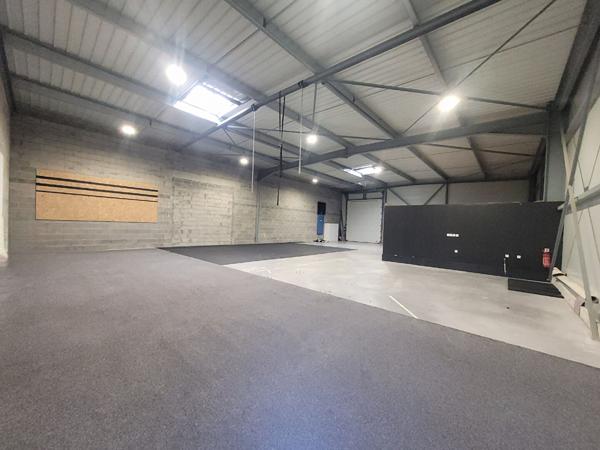 A LOUER - 370 m² - Local d'activité - TOURNEBRIDE LA CHEVROLIERE