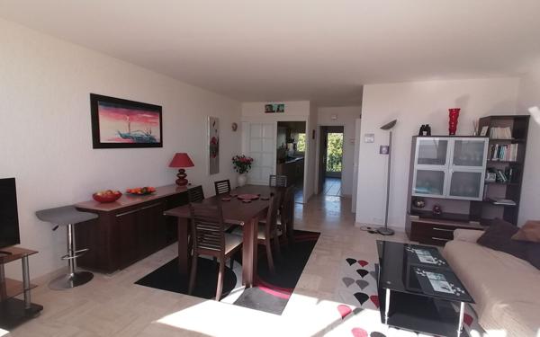Appartement à vendre    4 pièces • 84,56 m2 Saint-Georges-de-Didonne