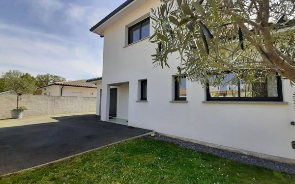 Maison à vendre    6 pièces •  Gujan-Mestras