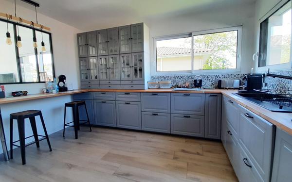 Maison à vendre    6 pièces •  Gujan-Mestras