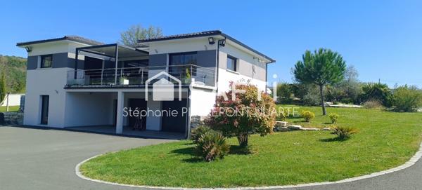 TRELISSAC, VILLA D'EXCEPTION AU COEUR DE LA NATURE