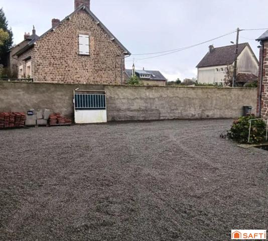 Maison en pierres 2 ch dépendance garage cour