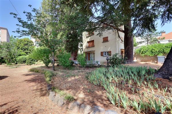 EXCLUSIVITE CHAMALIERES, secteur massenet , belle et grande villa evc dépendances
