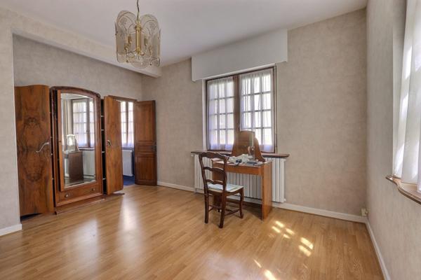 EXCLUSIVITE CHAMALIERES, secteur massenet , belle et grande villa evc dépendances