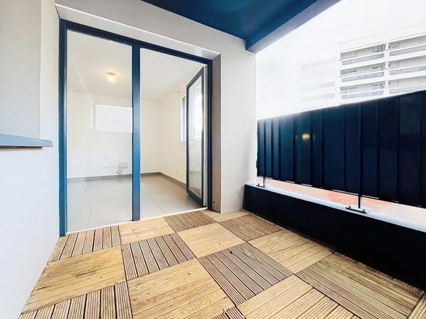 Bouscat proche tram, T2 avec terrasse et place de parking