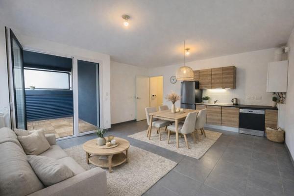 Bouscat proche tram, T2 avec terrasse et place de parking