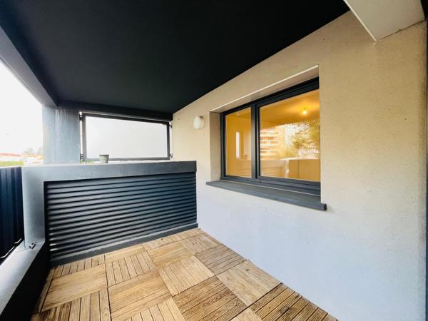 Bouscat proche tram, T2 avec terrasse et place de parking
