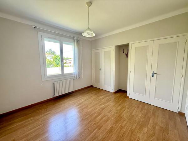 MAISON FAMILIALE PROCHE COMMERCES