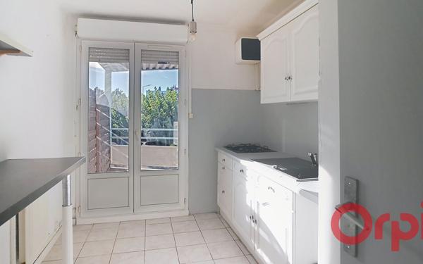 Appartement à vendre    3 pièces •  Sorgues