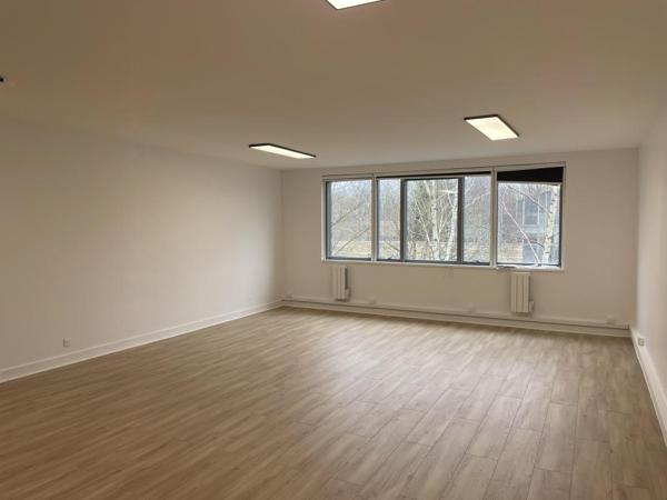 Location Bureau 46 77420 Champs Sur Marne 832145