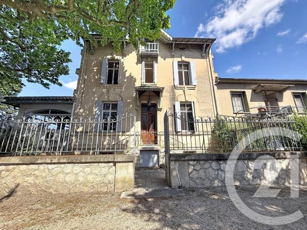 Maison à vendre  11 pièces - 256,77 m 2   CHATEAURENARD  - 13