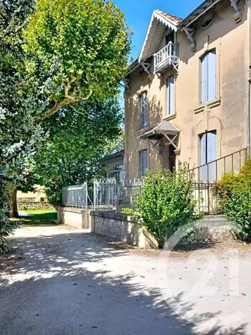 Maison à vendre  11 pièces - 256,77 m 2   CHATEAURENARD  - 13