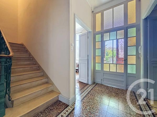 Maison à vendre  11 pièces - 256,77 m 2   CHATEAURENARD  - 13
