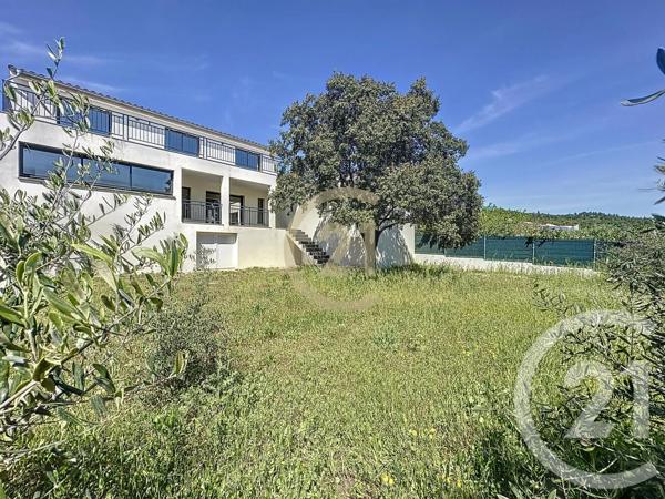 Maison à vendre  11 pièces - 256,77 m 2   CHATEAURENARD  - 13