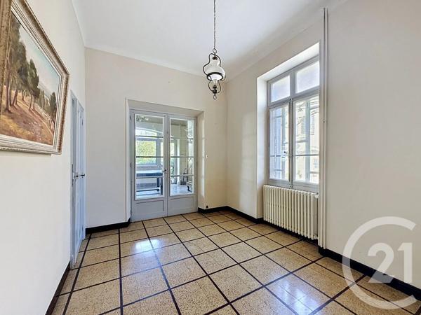 Maison à vendre  11 pièces - 256,77 m 2   CHATEAURENARD  - 13