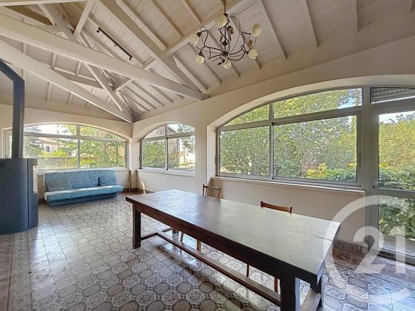 Maison à vendre  11 pièces - 256,77 m 2   CHATEAURENARD  - 13