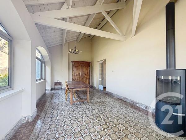 Maison à vendre  11 pièces - 256,77 m 2   CHATEAURENARD  - 13