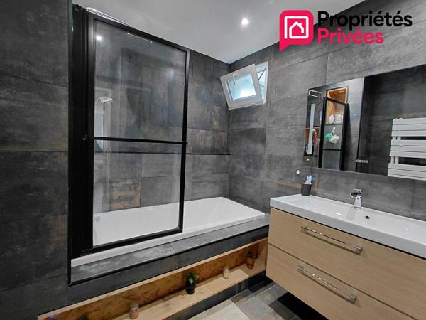 Appartement T4 entièrement rénové ? Résidence sécurisée à Marignane