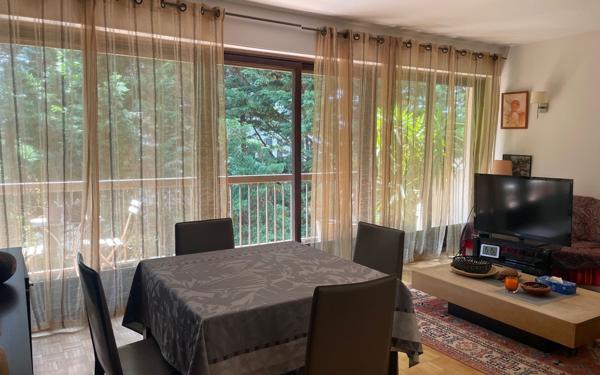 Appartement à vendre    3 pièces • 75,52 m2 La Varenne - Saint-Maur-des-Fossés