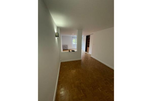 A LOUER : T3 à LILLE • Rue Royale - VIEUX LILLE • 1 070 € CC • Réf. 259-001