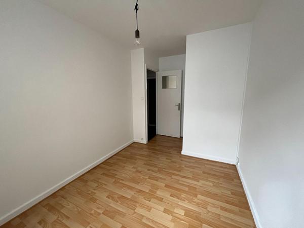 A LOUER : T3 à LILLE • Rue Royale - VIEUX LILLE • 1 070 € CC • Réf. 259-001
