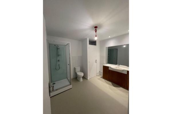 A LOUER : T3 à LILLE • Rue Royale - VIEUX LILLE • 1 070 € CC • Réf. 259-001