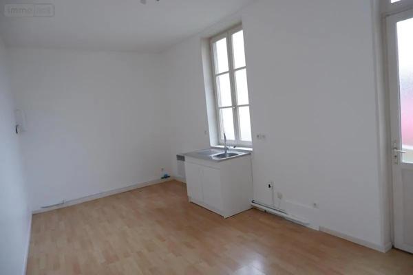 Location - Fonds et/ou murs commerciaux Abbeville 80100 3 pièces 50 m 2 69 m 2