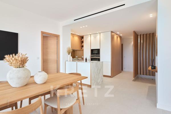 Appartement entièrement rénové sur le celèbre boulevard de la Croisette