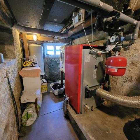 Jolie maison de village au calme avec grand jardin