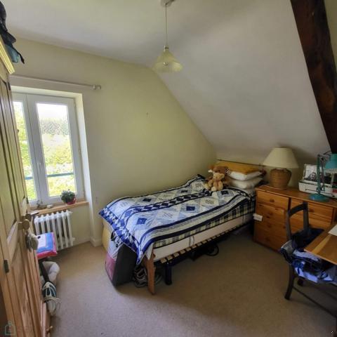 Jolie maison de village au calme avec grand jardin