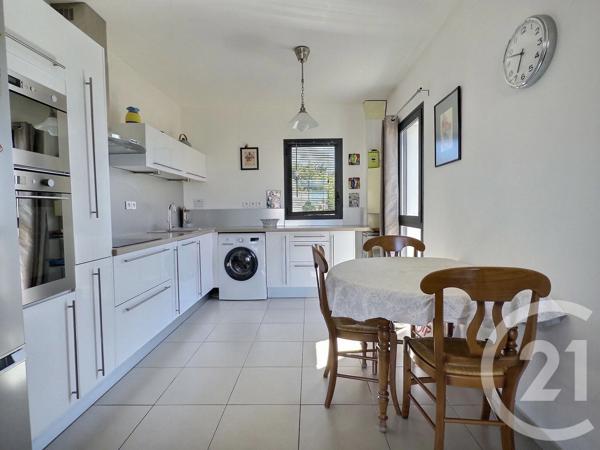 Appartement F3 à vendre  3 pièces - 56,20 m 2   LA LONDE LES MAURES  - 83