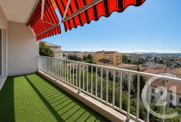 Appartement F3 à vendre  3 pièces - 56,20 m 2   LA LONDE LES MAURES  - 83
