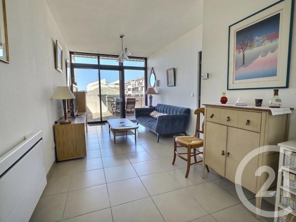 Appartement F3 à vendre  3 pièces - 56,20 m 2   LA LONDE LES MAURES  - 83