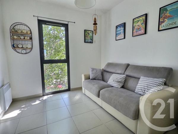 Appartement F3 à vendre  3 pièces - 56,20 m 2   LA LONDE LES MAURES  - 83