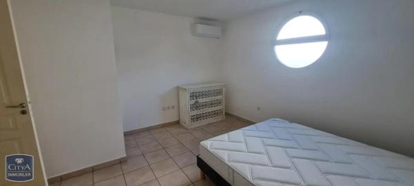 Appartement à louer 2 pièces 49.78m² Saint-Denis (97490)