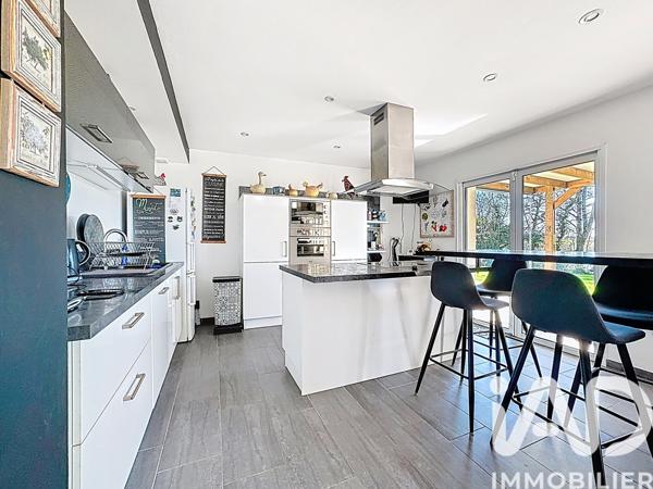 Maison à vendre 6 pièces 156 m² Grâce-Uzel