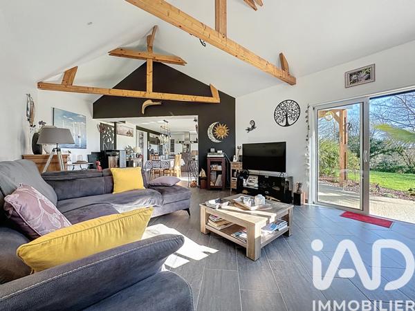 Maison à vendre 6 pièces 156 m² Grâce-Uzel