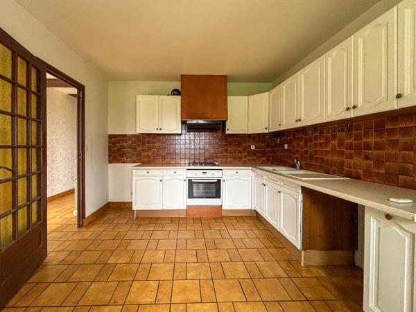Maison T5 de 116 m2 – 1232 m2 de terrain