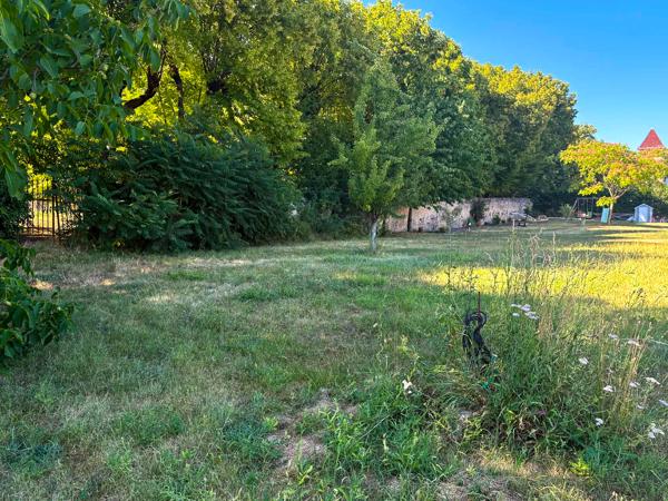 Terrain de 717m² constructible